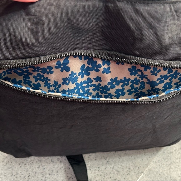 Travelon Crossbody Bag and Wallet - Picture 2 of 6